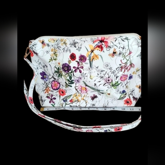 Floral Crossbody Bag - Picture 2 of 7